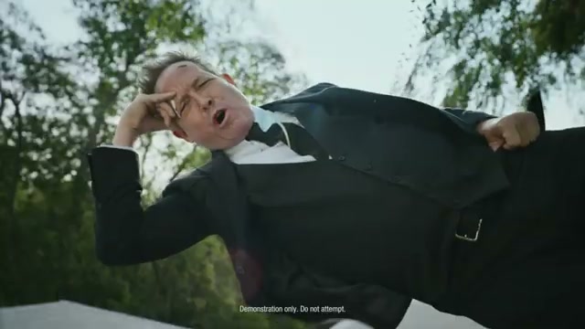 Allstate — Mayhem Big Tree